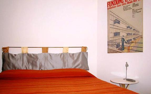 A Via Alessandro Torlonia Bed and breakfast